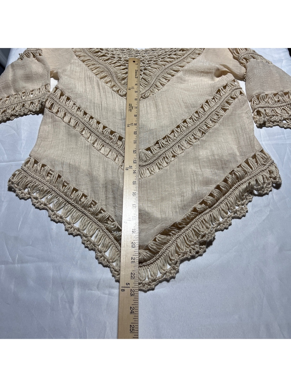 Bohemian Style Poncho Cream Crochet Trimmed V-Neck Top Women’s Small - Picture 4 of 8